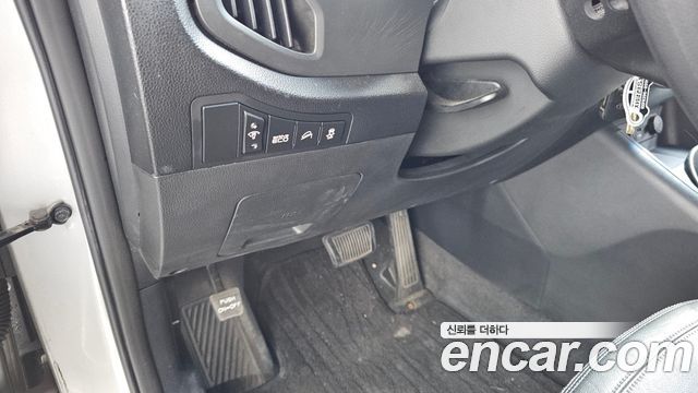 Kia Sportage 2011 — photo 18