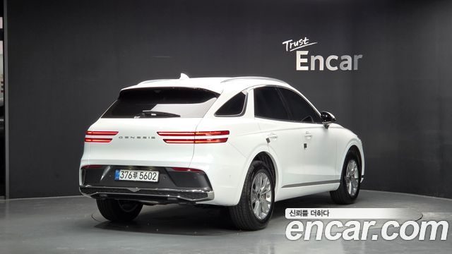 Genesis GV70 2026 — photo 2