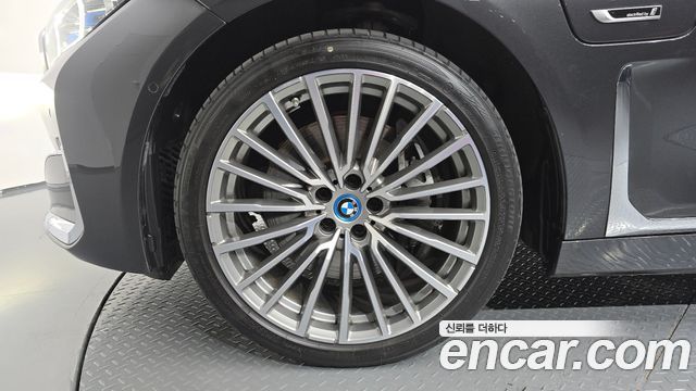 BMW 7-Series 2022 — photo 5