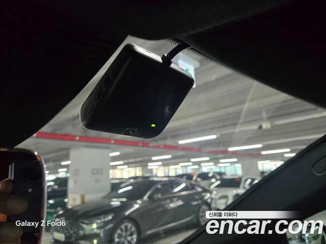 Mercedes-Benz GLE-Class 2025 — photo 14