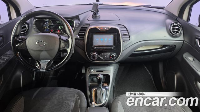 Renault Korea QM3 2015 — photo 10
