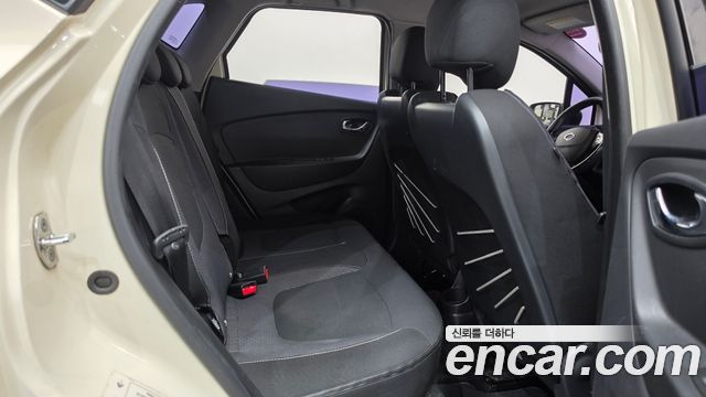 Renault Korea QM3 2015 — photo 17