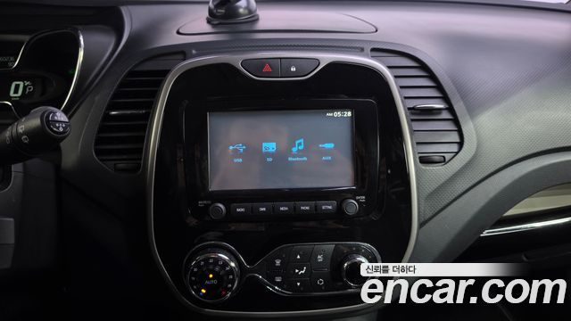 Renault Korea QM3 2015 — photo 22