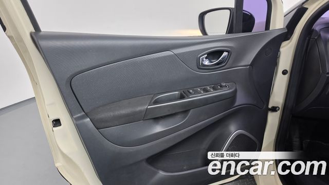 Renault Korea QM3 2015 — photo 14