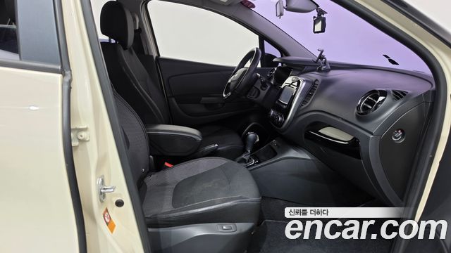Renault Korea QM3 2015 — photo 16