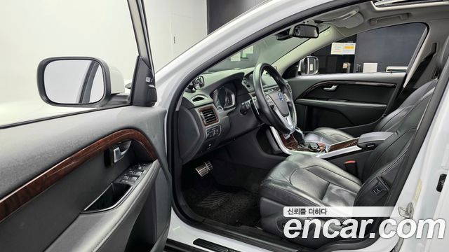 Volvo XC70 2014 — photo 10