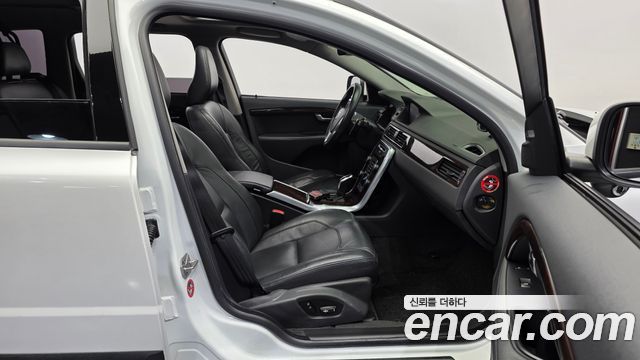 Volvo XC70 2014 — photo 11