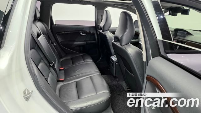 Volvo XC70 2014 — photo 12