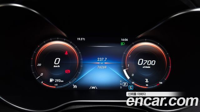 Mercedes-Benz GLC-Class 2020 — photo 11