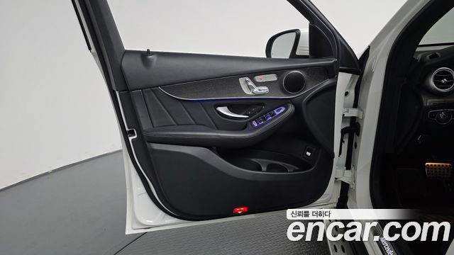 Mercedes-Benz GLC-Class 2020 — photo 14