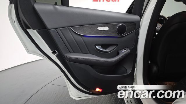 Mercedes-Benz GLC-Class 2020 — photo 15