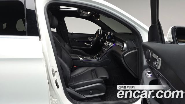 Mercedes-Benz GLC-Class 2020 — photo 16