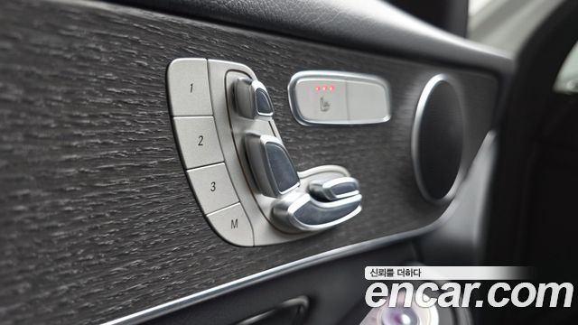 Mercedes-Benz GLC-Class 2020 — photo 27