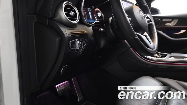Mercedes-Benz GLC-Class 2020 — photo 30