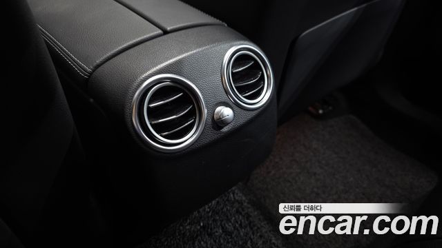 Mercedes-Benz GLC-Class 2020 — photo 31