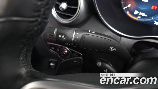 Mercedes-Benz GLC-Class 2020 — photo 37