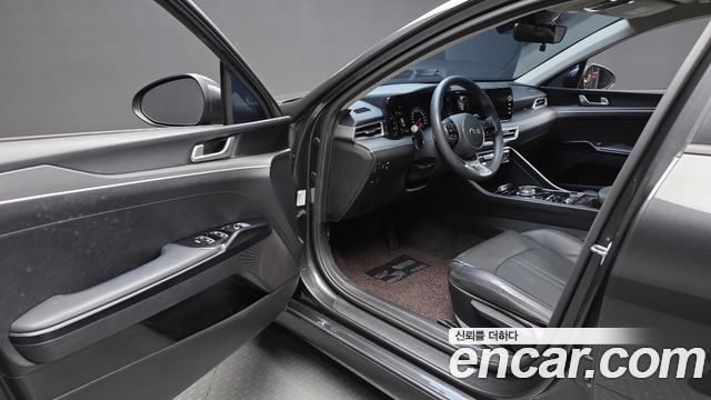 Kia K5 2021 — photo 10
