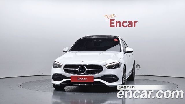 Mercedes-Benz C-Class 2024 — photo 3