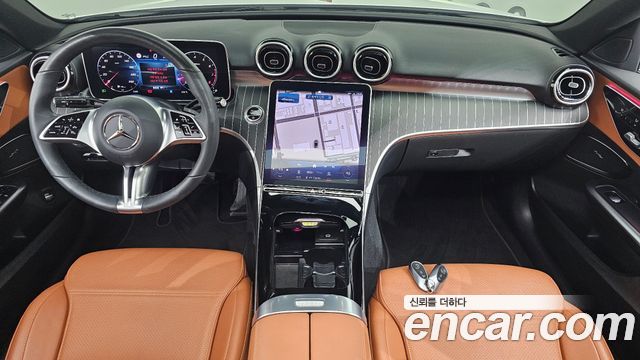 Mercedes-Benz C-Class 2024 — photo 10
