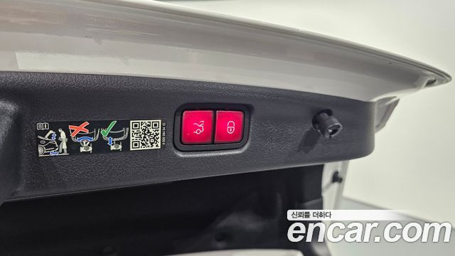 Mercedes-Benz C-Class 2024 — photo 26