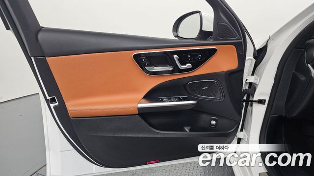 Mercedes-Benz C-Class 2024 — photo 14