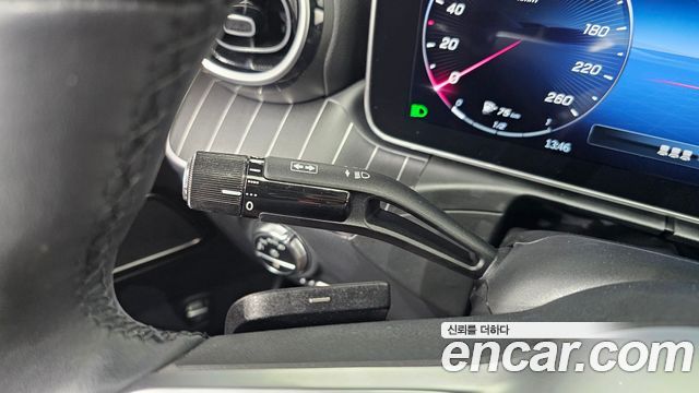 Mercedes-Benz C-Class 2024 — photo 36