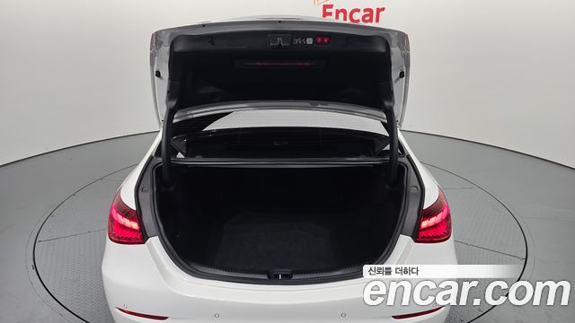 Mercedes-Benz C-Class 2024 — photo 41