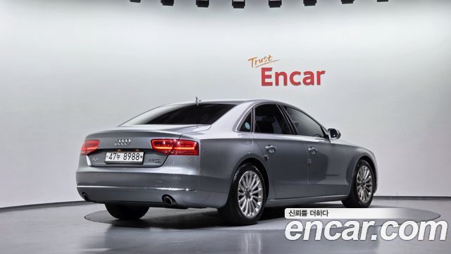 Audi A8 2013 — photo 2