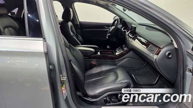 Audi A8 2013 — photo 11