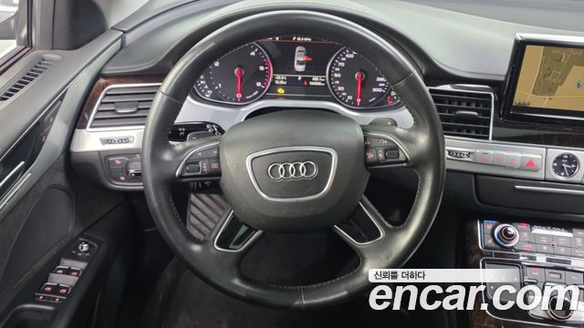Audi A8 2013 — photo 13