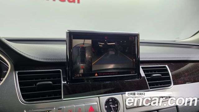 Audi A8 2013 — photo 15