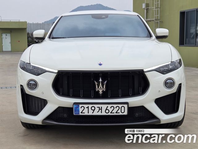 Maserati Levante 2019 — photo 3