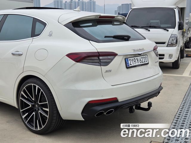 Maserati Levante 2019 — photo 5