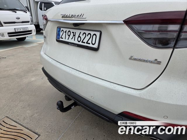 Maserati Levante 2019 — photo 6