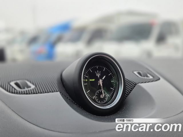 Maserati Levante 2019 — photo 15