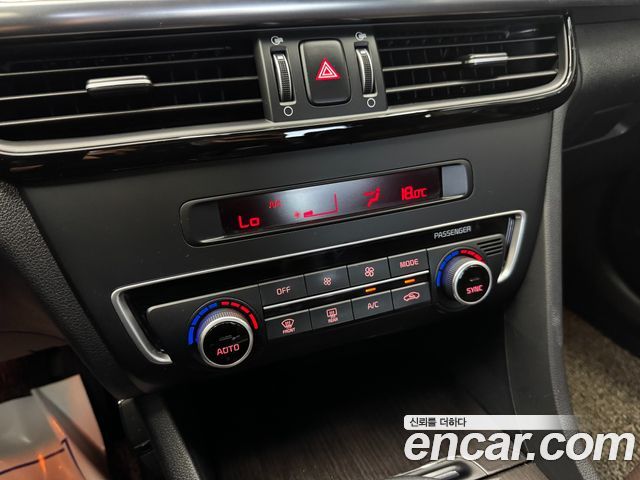 Kia K5 2016 — photo 16