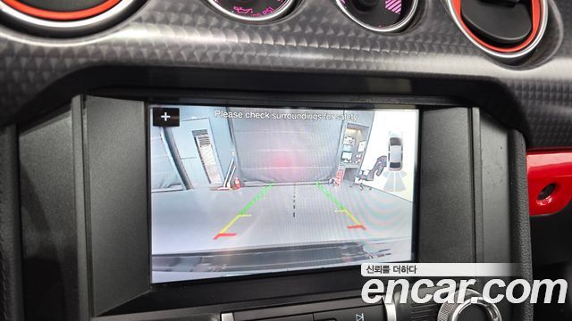 Ford Mustang 2019 — photo 20
