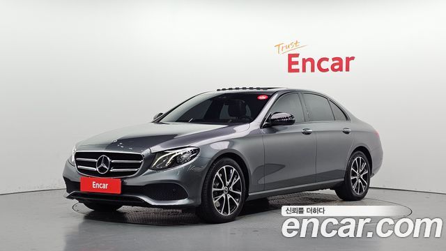 Mercedes-Benz E-Class 2020 — photo 1