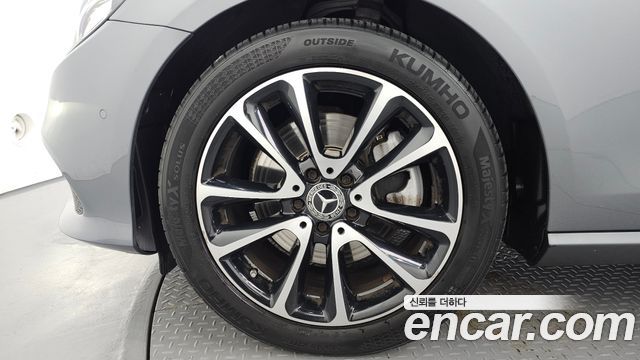 Mercedes-Benz E-Class 2020 — photo 5