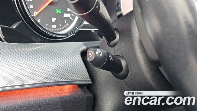 Mercedes-Benz E-Class 2020 — photo 25
