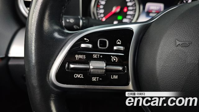 Mercedes-Benz E-Class 2020 — photo 27