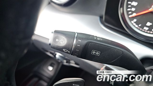 Mercedes-Benz E-Class 2020 — photo 28
