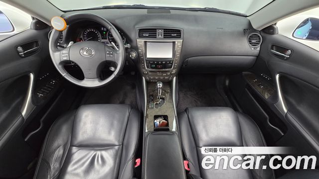 Lexus IS 2009 — photo 7