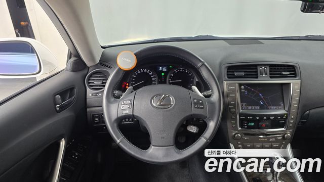 Lexus IS 2009 — photo 13
