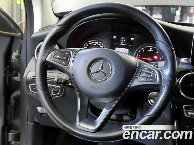 Mercedes-Benz GLC-Class 2017 — photo 8