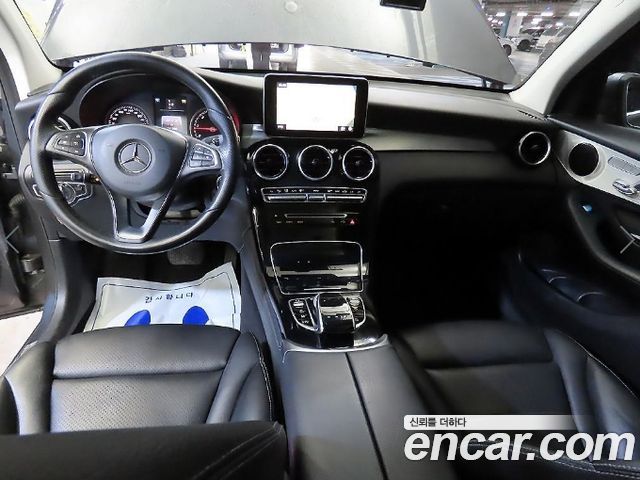 Mercedes-Benz GLC-Class 2017 — photo 10