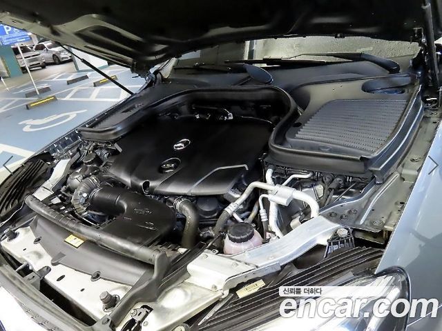 Mercedes-Benz GLC-Class 2017 — photo 19