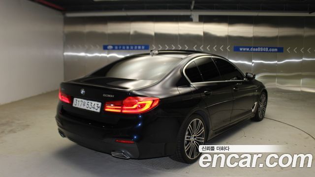 BMW 5-Series 2019 — photo 2