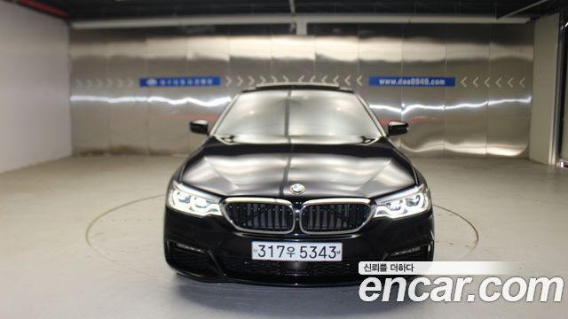 BMW 5-Series 2019 — photo 3