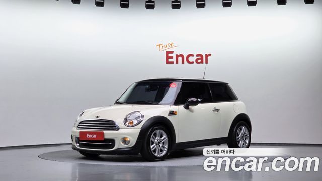 Mini Cooper 2012 — photo 1